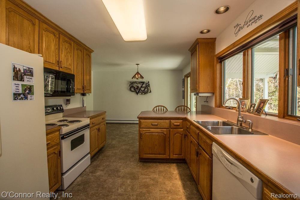 195 Wadhams Road St. Clair, MI 48079 - Photo 11 of 41 DSC_9911.jpg