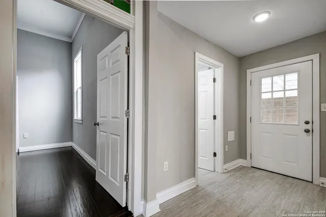 $630,000 | 327 Barrera Street, San Antonio, TX 78210