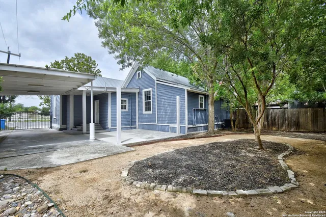 $630,000 | 327 Barrera Street, San Antonio, TX 78210