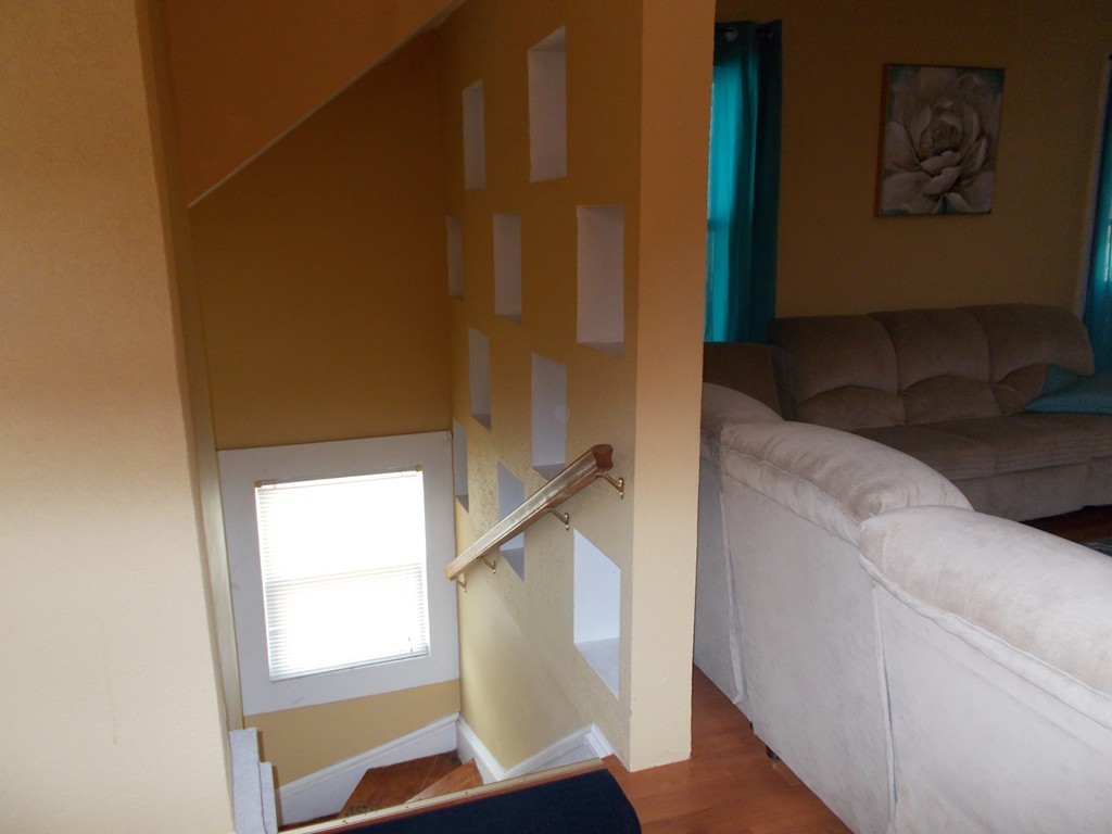 5 Ridge Street Fall River, MA 02721 - Photo 5 of 29