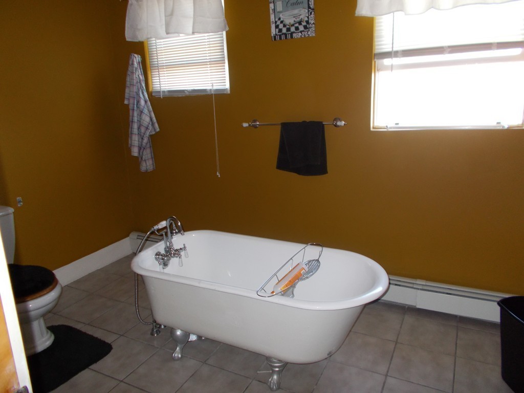 5 Ridge Street Fall River, MA 02721 - Photo 8 of 29