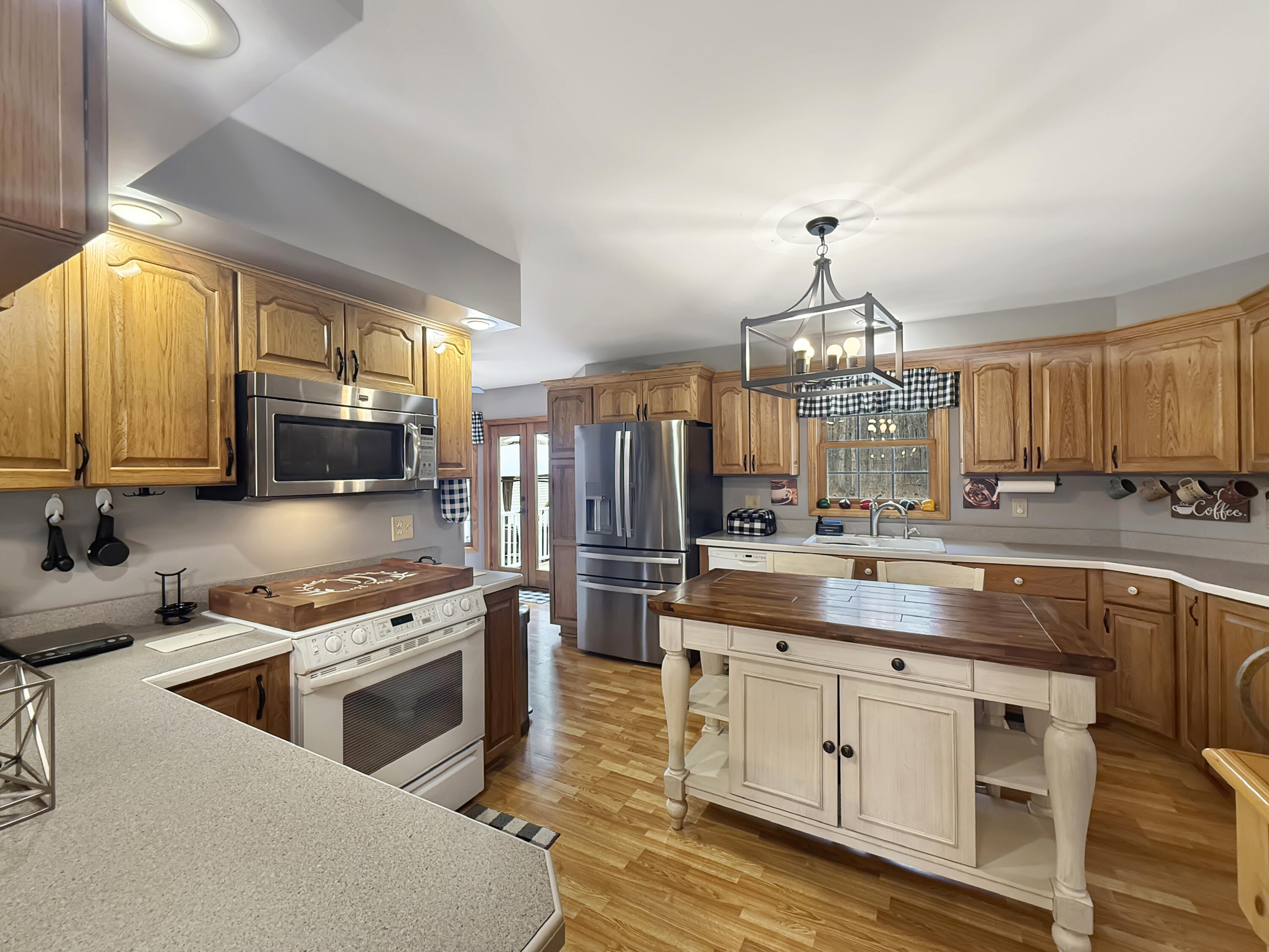 490 West 75 South Valparaiso, IN 46385 - Photo 5 of 39 3000x2251