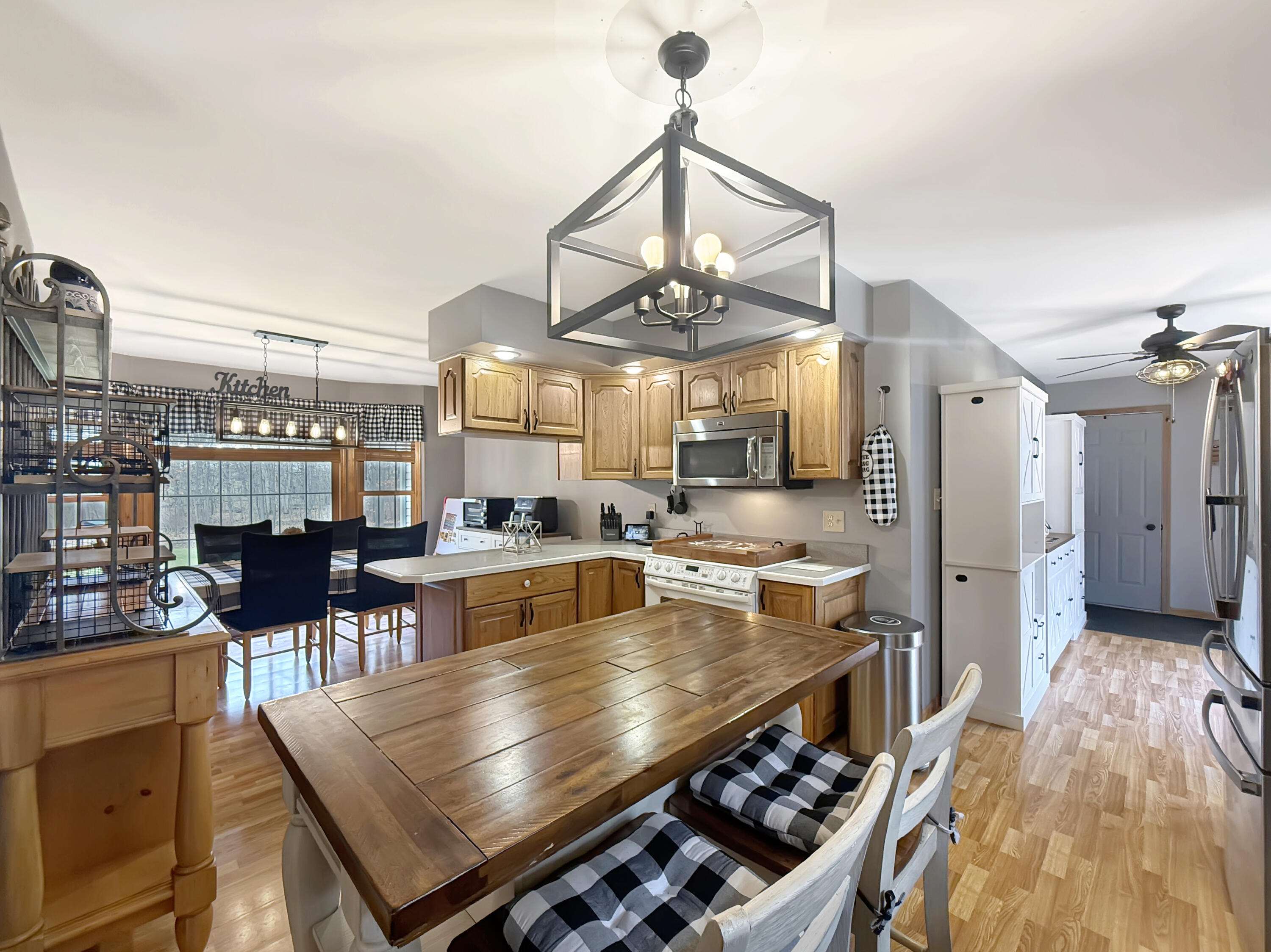 490 West 75 South Valparaiso, IN 46385 - Photo 7 of 39 3000x2248