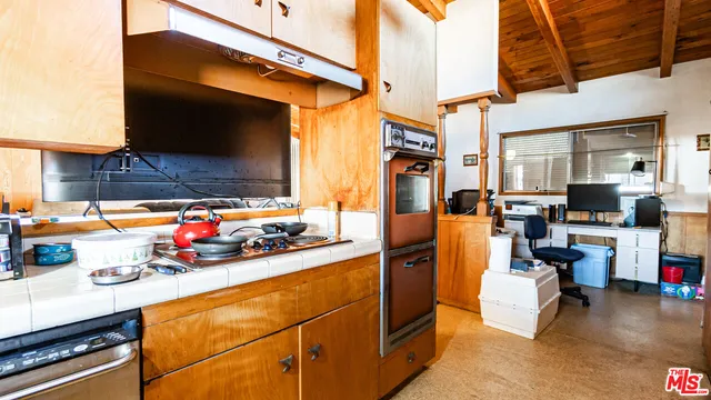 a view of walk in closet