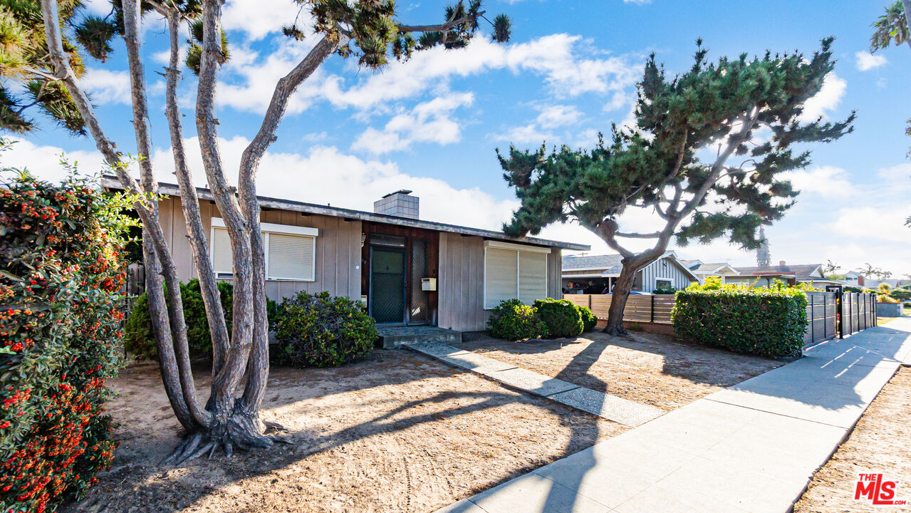 1408 251st Street Harbor City, CA 90710 - Photo 2 of 40