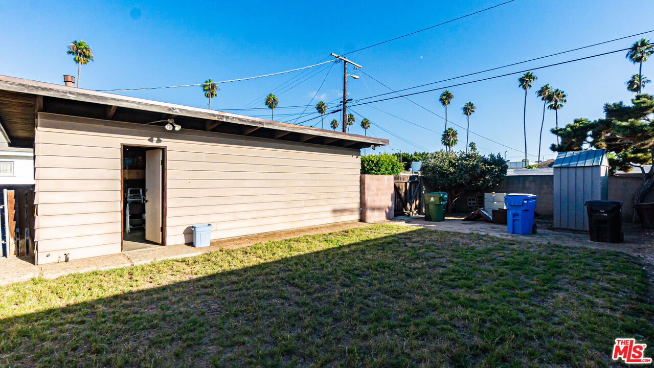 1408 251st Street Harbor City, CA 90710 - Photo 35 of 40 a front view of house with yard