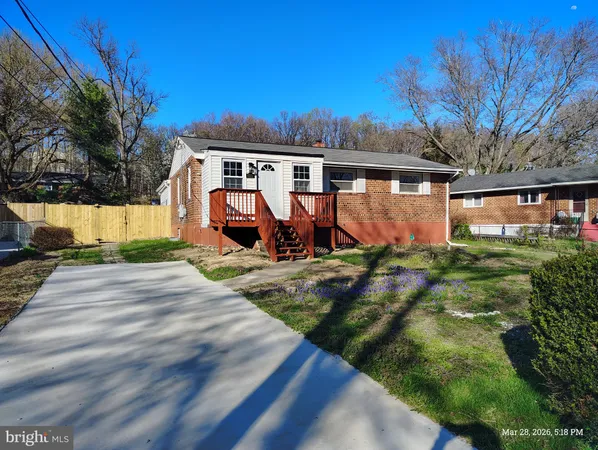 $679,900 | 6312 Indian Run Parkway, Alexandria, VA 22312