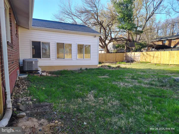 $679,900 | 6312 Indian Run Parkway, Alexandria, VA 22312