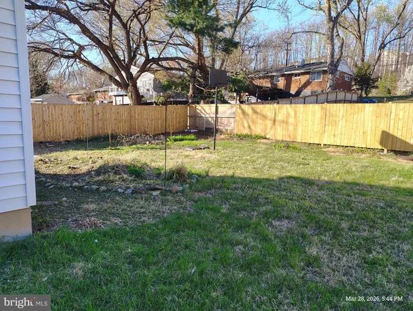 $679,900 | 6312 Indian Run Parkway, Alexandria, VA 22312