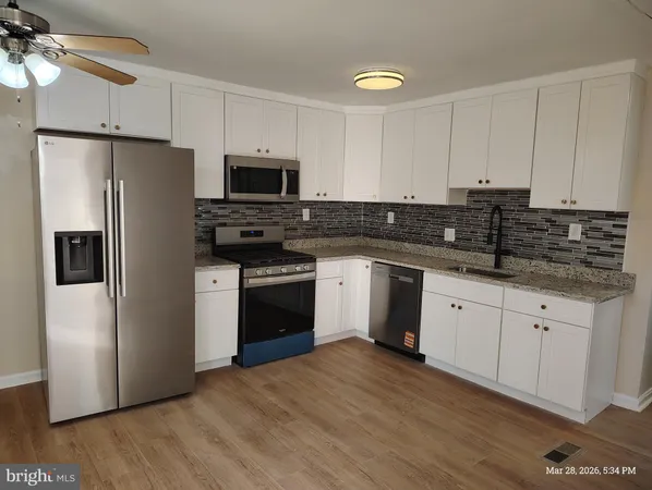$679,900 | 6312 Indian Run Parkway, Alexandria, VA 22312
