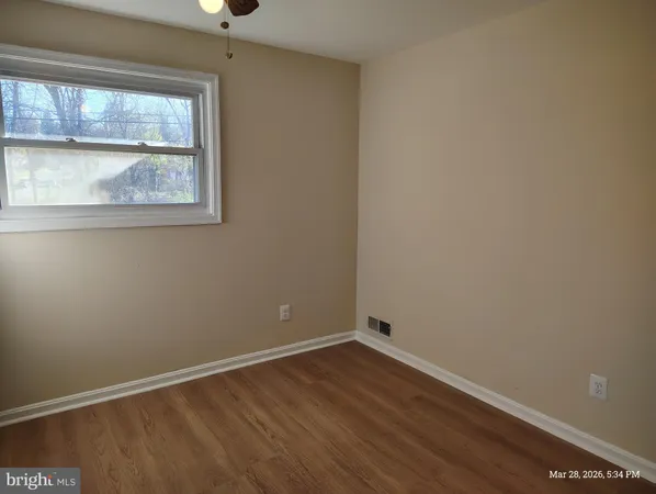 $679,900 | 6312 Indian Run Parkway, Alexandria, VA 22312