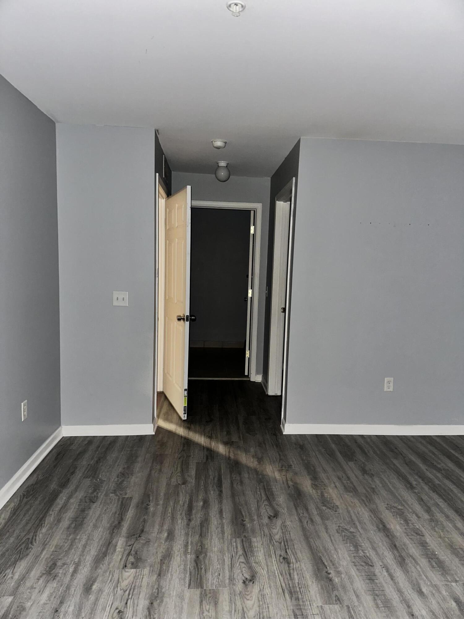 873 Amanda Lane Pontiac, MI 48340 - Photo 12 of 20 Master bedroom