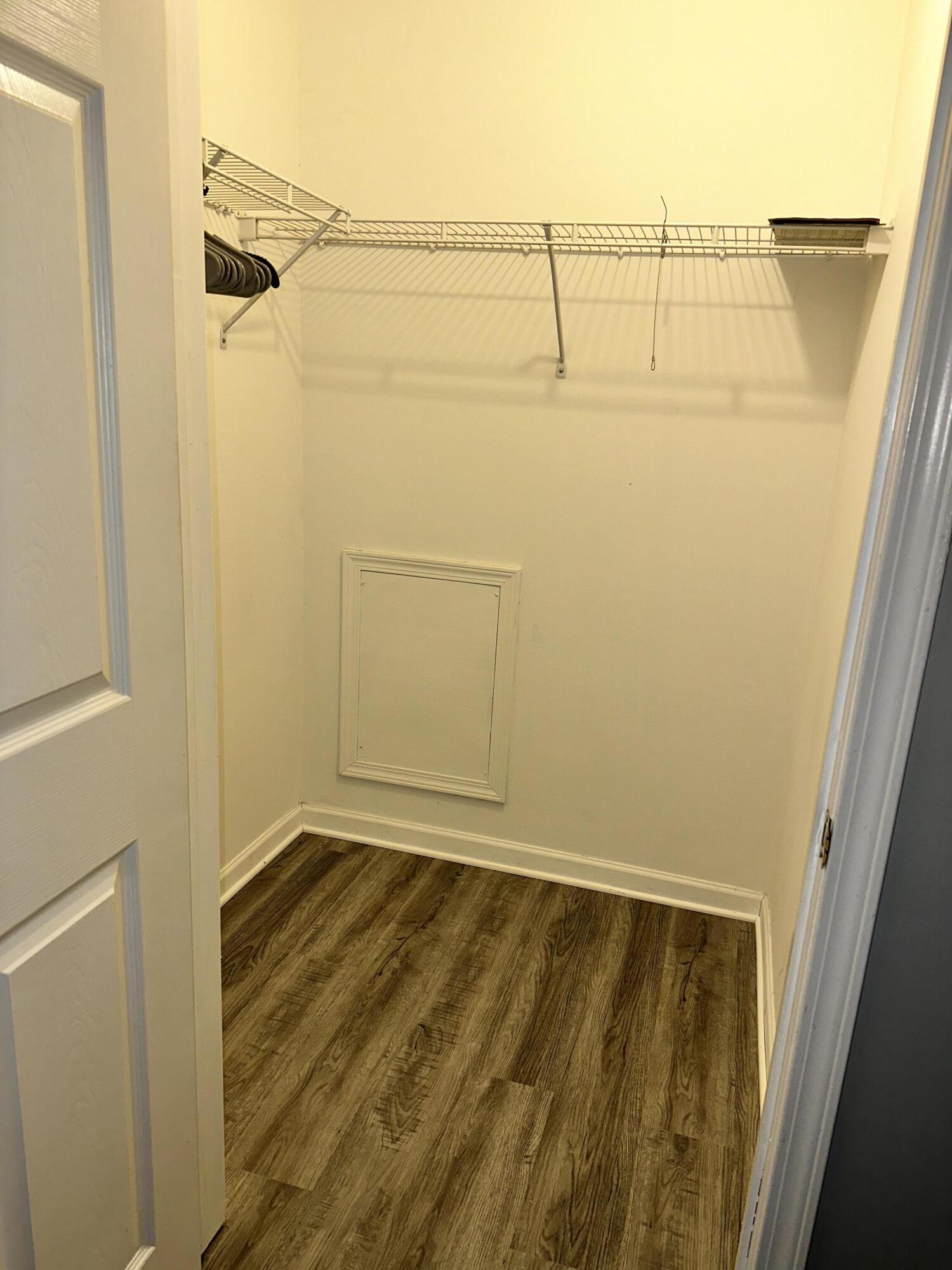 873 Amanda Lane Pontiac, MI 48340 - Photo 14 of 20 walk-in closet