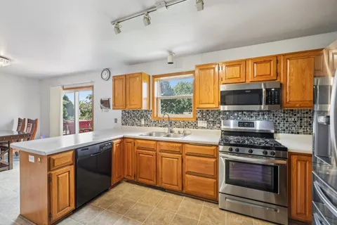 $525,000 | 1218 Jasmine Drive, Madison, WI 53719