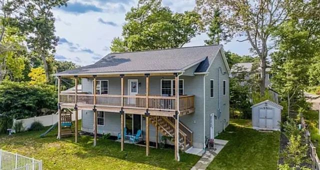 $2,200 | 43 Marine Avenue, Wareham, MA 02576