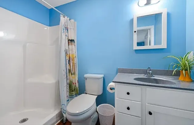 $2,200 | 43 Marine Avenue, Wareham, MA 02576