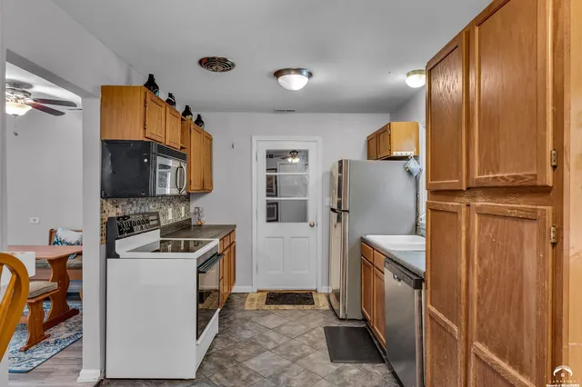 $239,900 | 800 Madeline Lane, Lawrence, KS 66049