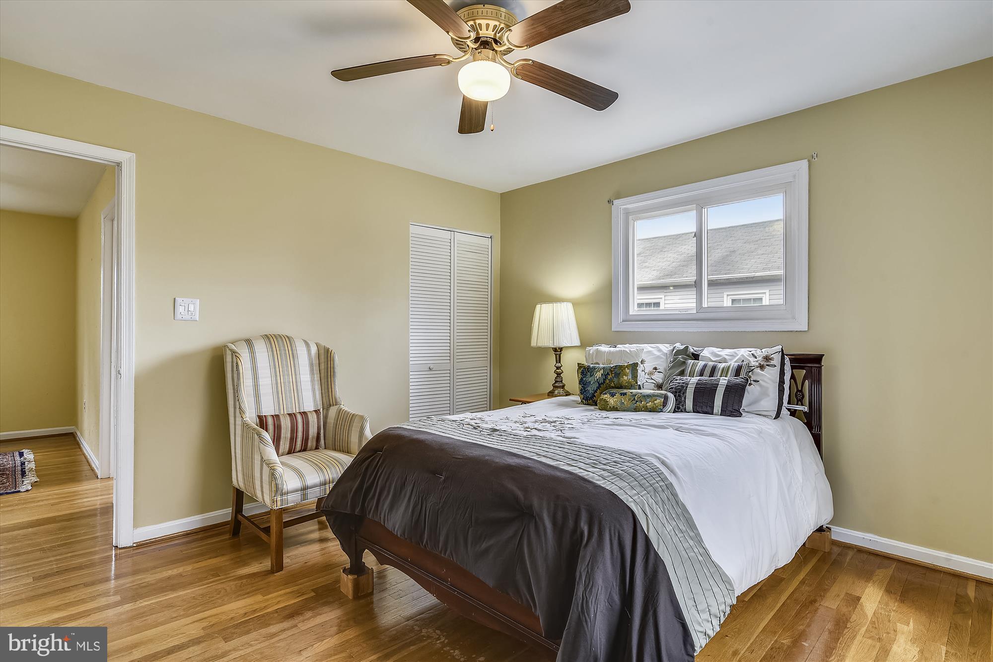 8546 Stonewall Road Manassas, VA 20110 - Photo 21 of 32 Bedroom 3 - Upper Level
