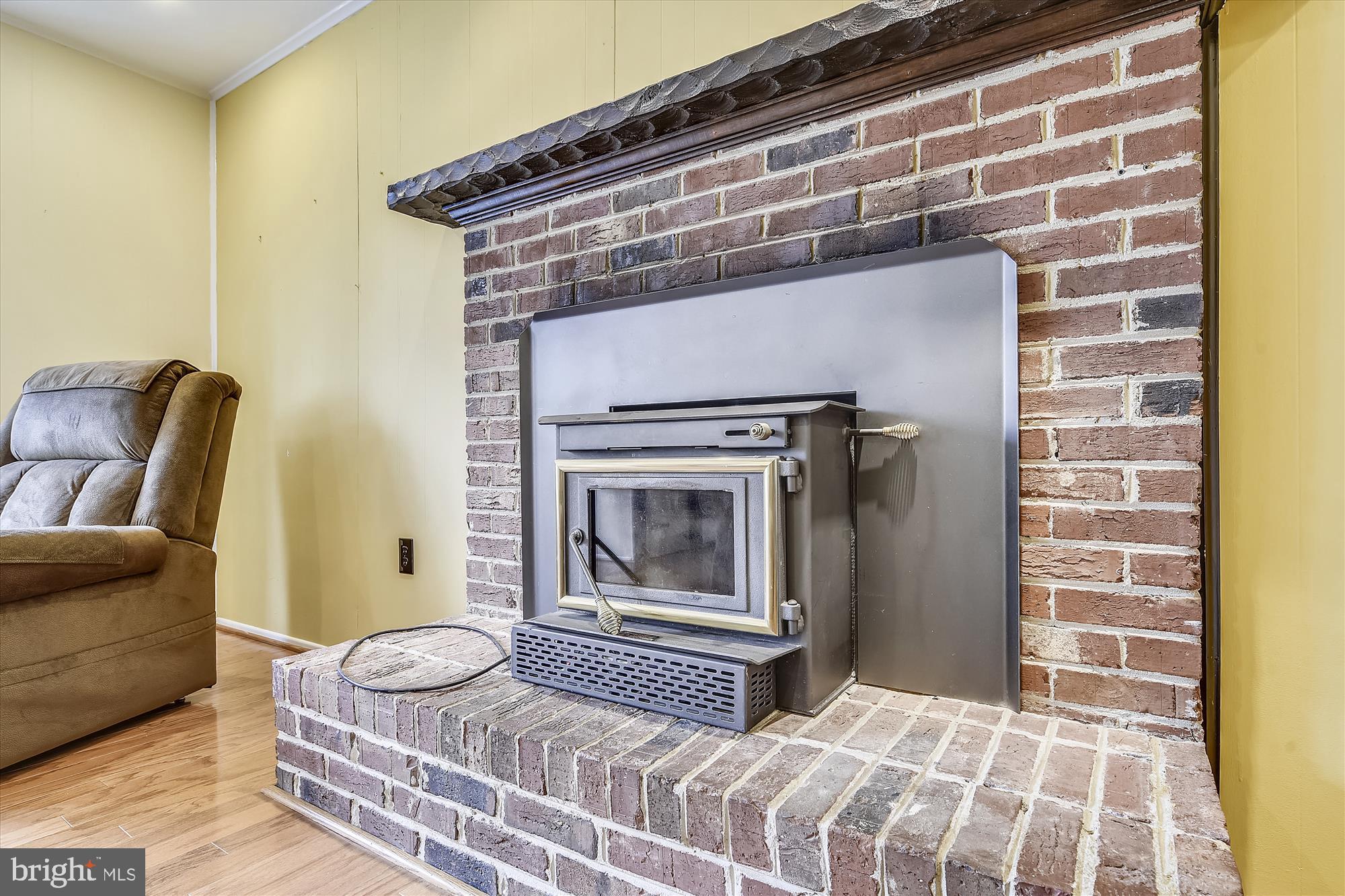 8546 Stonewall Road Manassas, VA 20110 - Photo 6 of 32 Fireplace