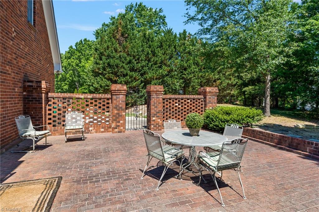 1700 Farnsworth Court High Point, NC 27262 - Photo 44 of 49