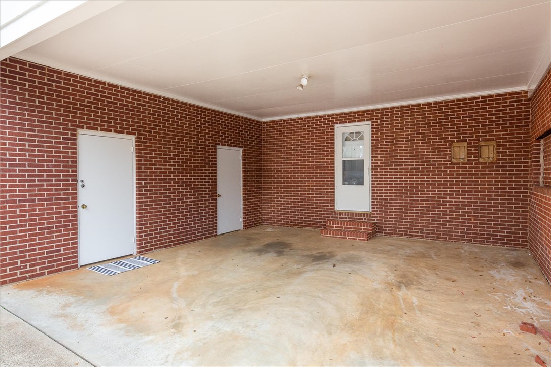 600 Timberlake Road Anderson, SC 29625 - Photo 25 of 30 Carport