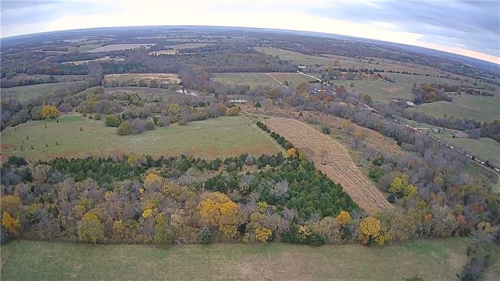 Crescent Hill Road Paola, KS 66071 - Photo 12 of 40