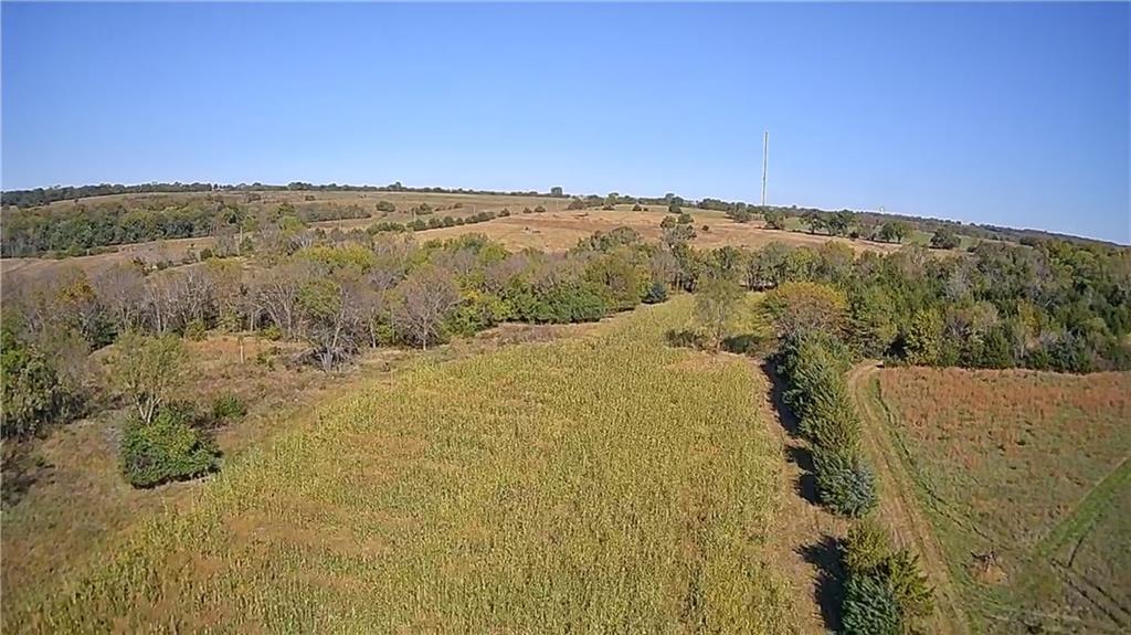 Crescent Hill Road Paola, KS 66071 - Photo 10 of 40
