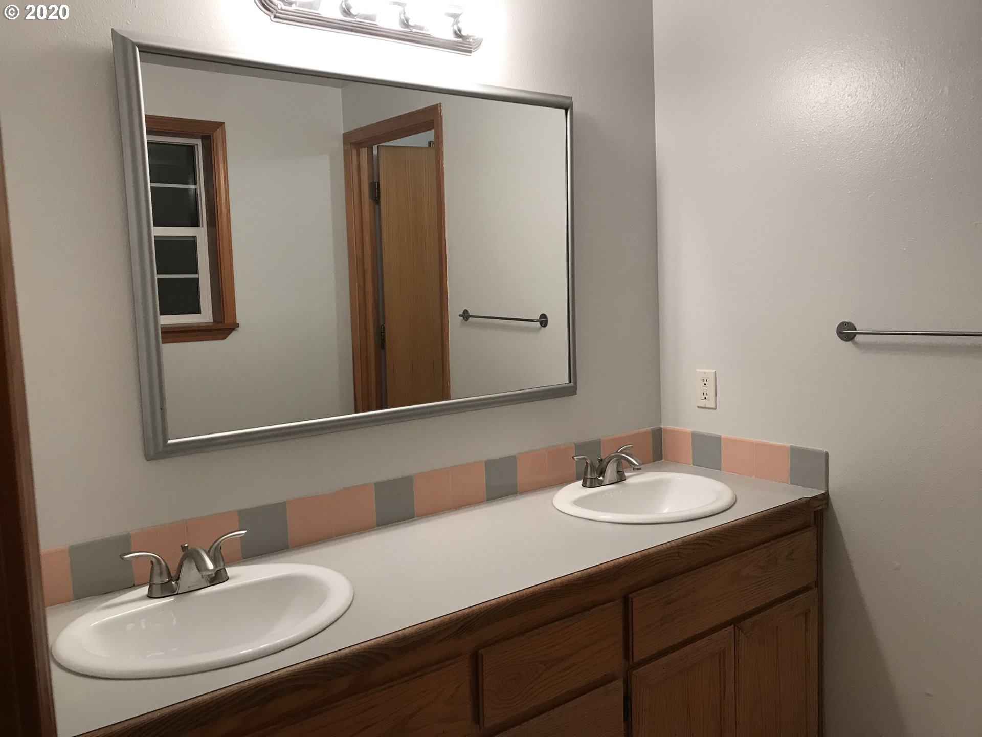 88555 Evers Road Elmira, OR 97437 - Photo 13 of 29 Gallery Image 13
