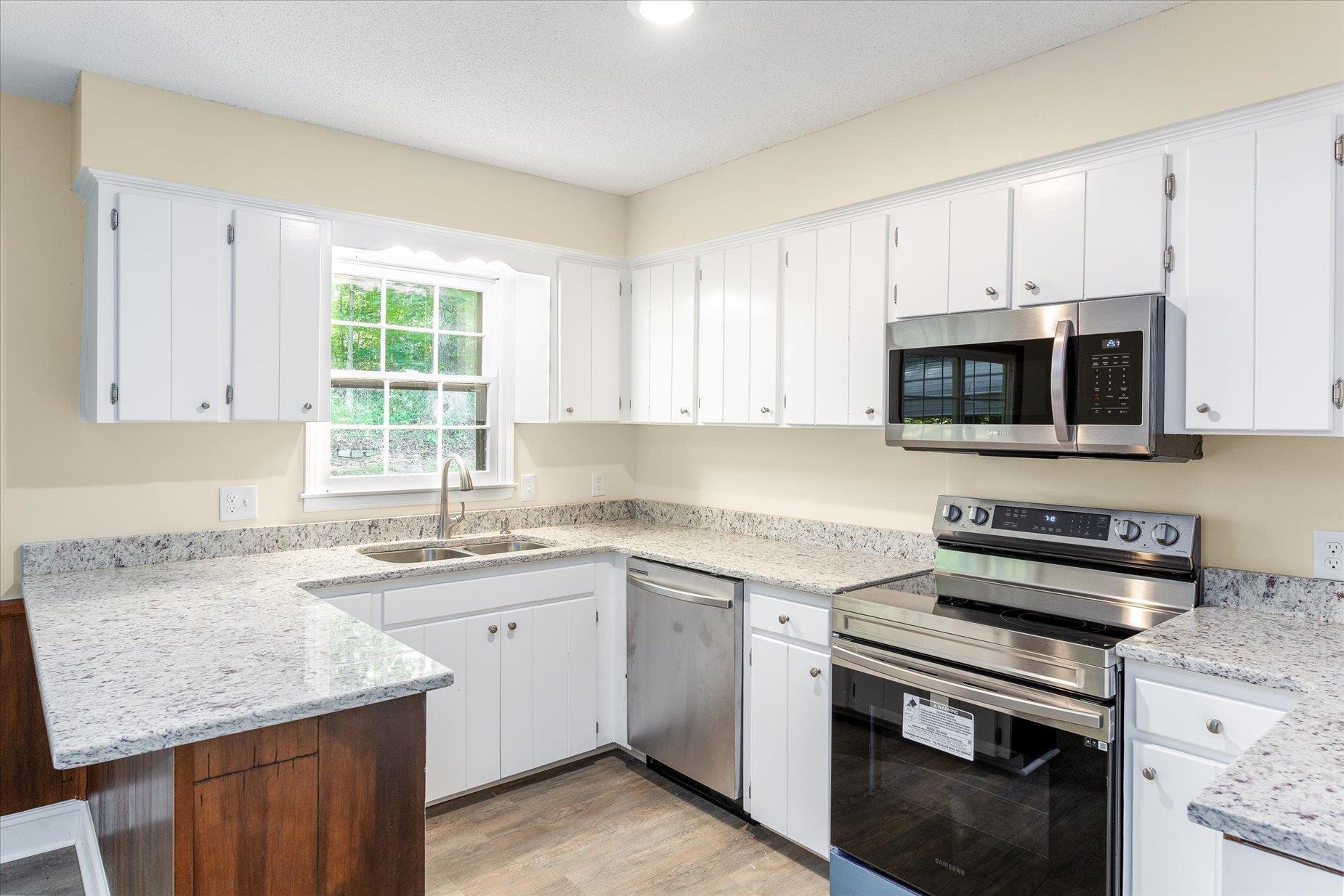 155 State Rd S-42-2088 Lyman, SC 29365 - Photo 16 of 33