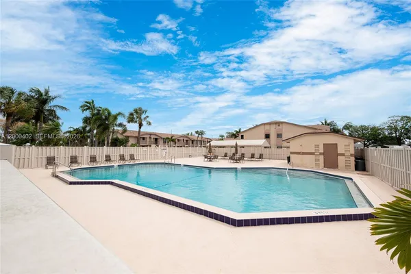 $235,000 | 9449 Boca Cove Circle, Unit 911, Boca Raton, FL 33428