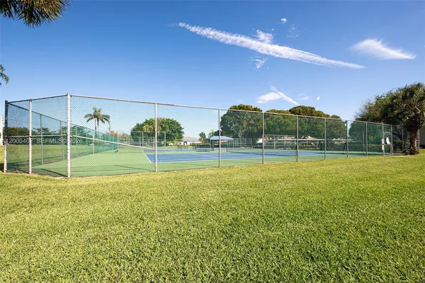 $235,000 | 9449 Boca Cove Circle, Unit 911, Boca Raton, FL 33428