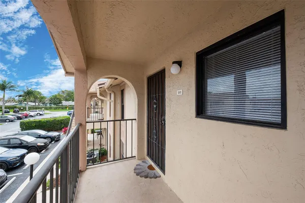 $235,000 | 9449 Boca Cove Circle, Unit 911, Boca Raton, FL 33428