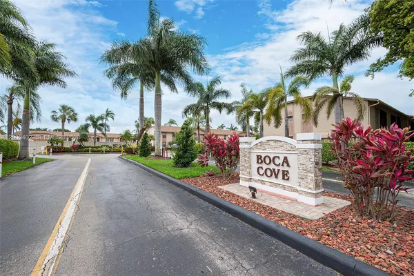 $235,000 | 9449 Boca Cove Circle, Unit 911, Boca Raton, FL 33428