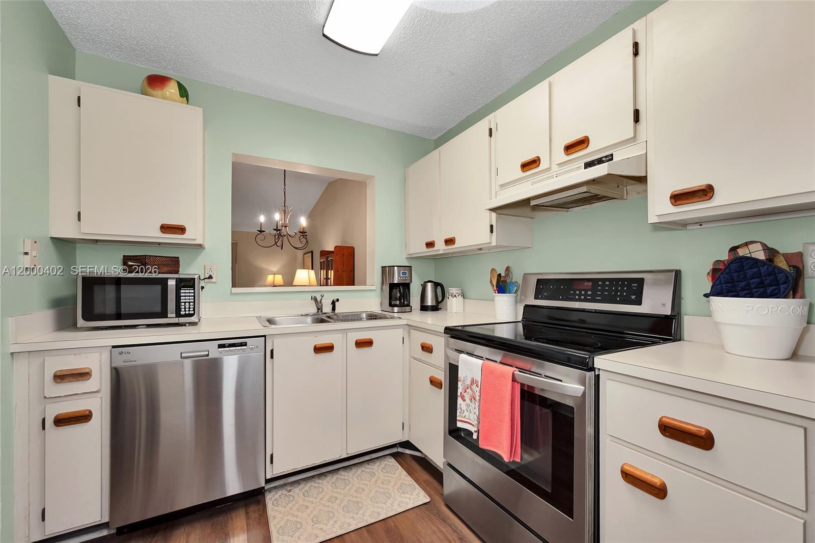 9449 Boca Cove Circle, Unit 911 Boca Raton, FL 33428 - Photo 7 of 33