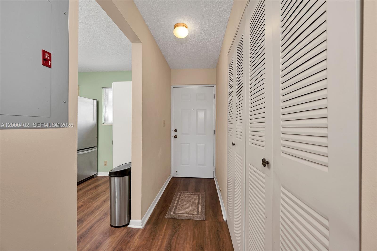 9449 Boca Cove Circle, Unit 911 Boca Raton, FL 33428 - Photo 8 of 33