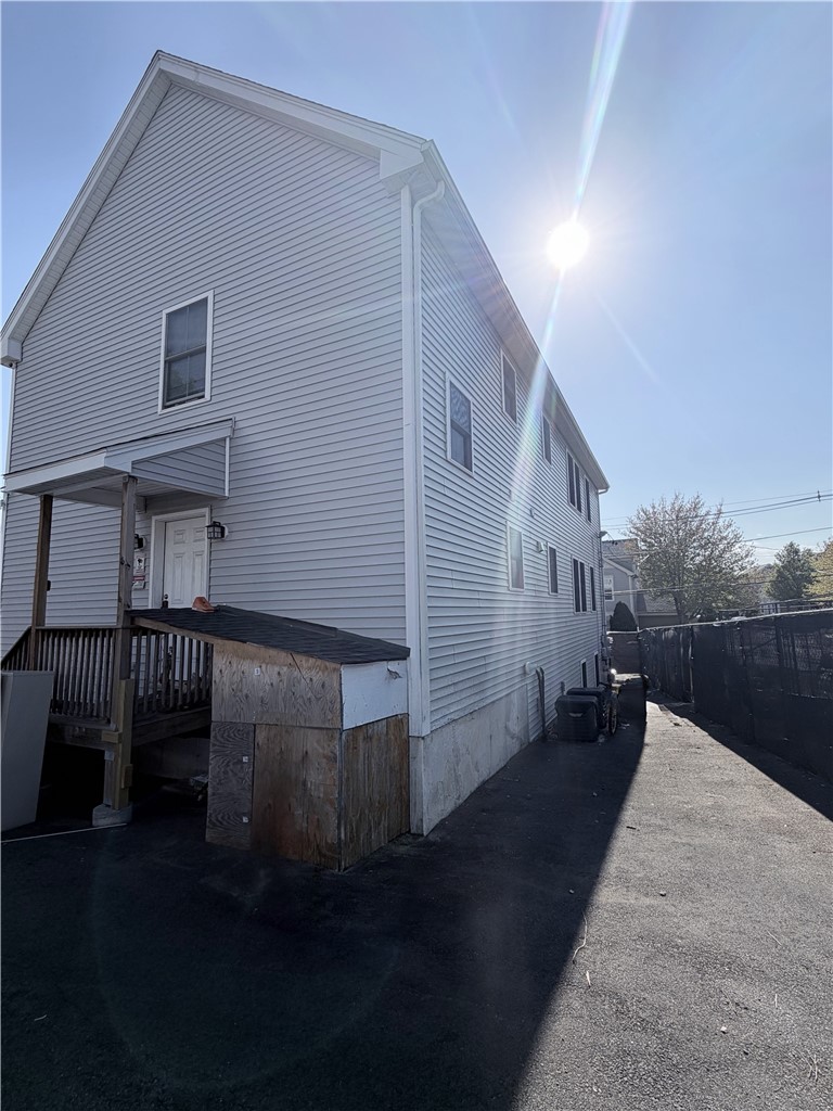 128 Rugby Street Providence, RI 02905 - Photo 4 of 22