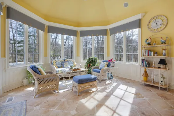 $2,600,000 | 33W551 Hub Road, Wayne, IL 60184