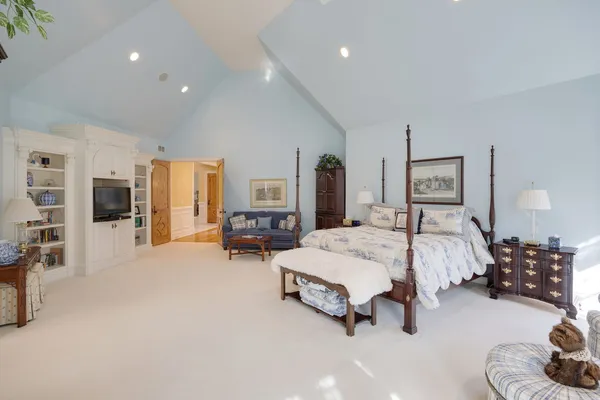 $2,600,000 | 33W551 Hub Road, Wayne, IL 60184