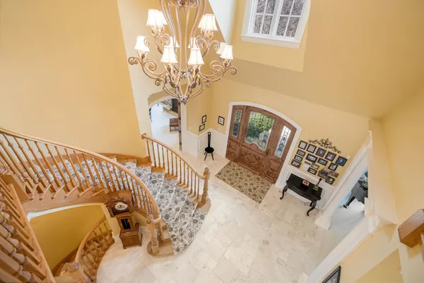 $2,600,000 | 33W551 Hub Road, Wayne, IL 60184