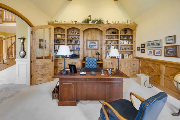 $2,600,000 | 33W551 Hub Road, Wayne, IL 60184