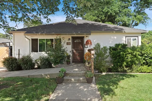 $449,000 | 917 South Lee Avenue, Lodi, CA 95240