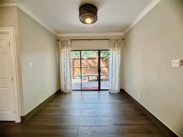 $2,500 | 8006 Oakwood Bend Drive, Houston, TX 77040