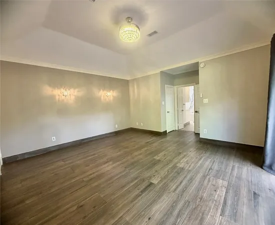 $2,500 | 8006 Oakwood Bend Drive, Houston, TX 77040