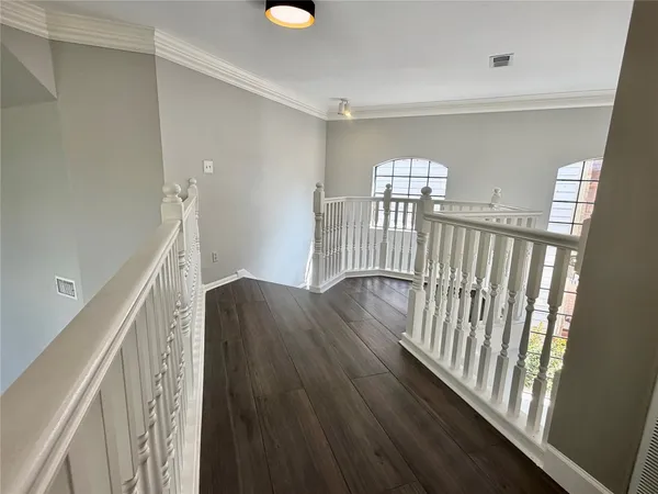 $2,500 | 8006 Oakwood Bend Drive, Houston, TX 77040