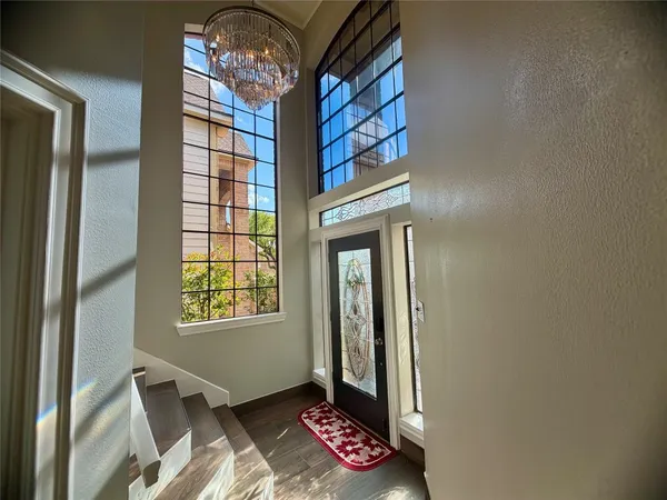 $2,500 | 8006 Oakwood Bend Drive, Houston, TX 77040