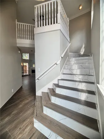 $2,500 | 8006 Oakwood Bend Drive, Houston, TX 77040