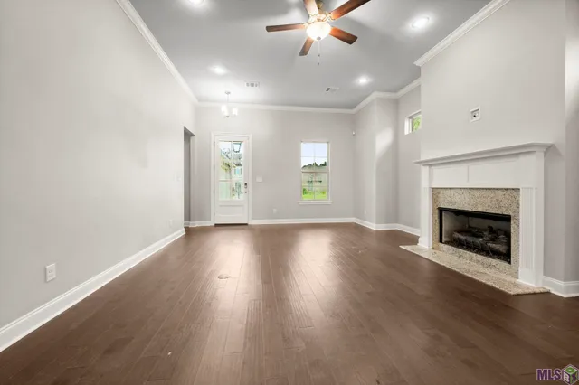 $324,900 | 59805 Thomas Ross Drive, Plaquemine, LA 70764