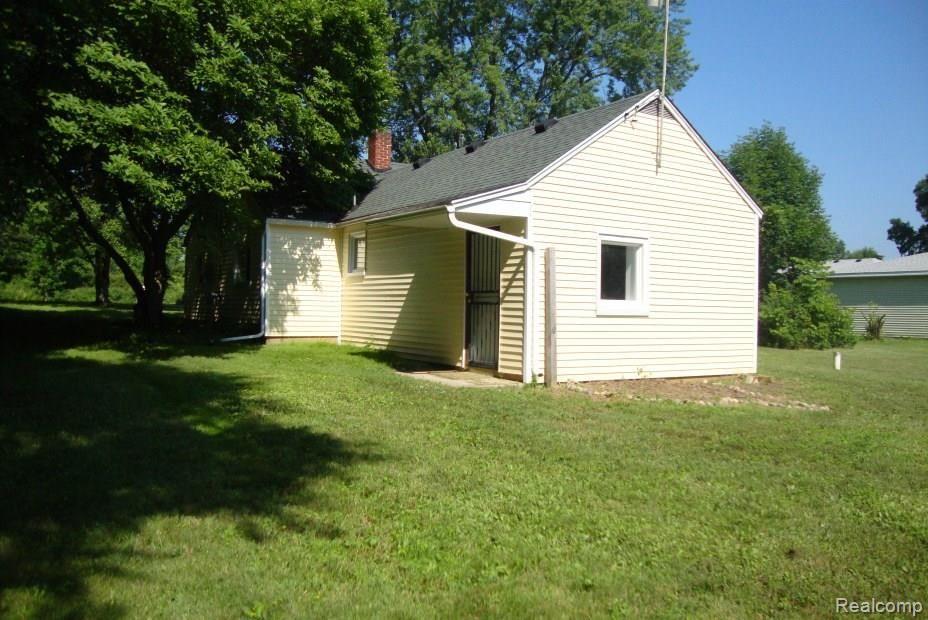7474 North Jennings Road Mount Morris, MI 48458 - Photo 4 of 14 DSC00475.jpg