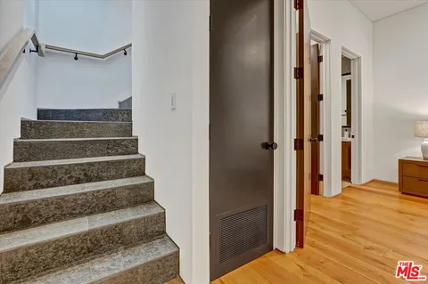 $13,495,000 | 1049 Loma Vista Drive, Beverly Hills, CA 90210