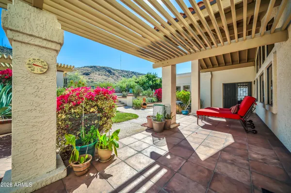 $875,000 | 1121 West Aster Drive, Phoenix, AZ 85029